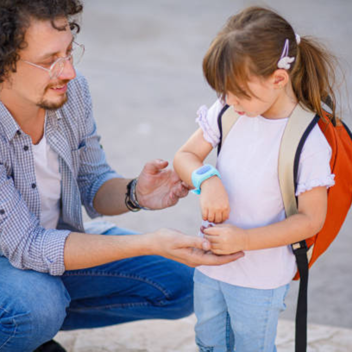 MiniVakt 4G Barnsmartklocka – GPS, SOS & Tvåvägssamtal